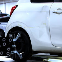 Delle in der Fahrertür